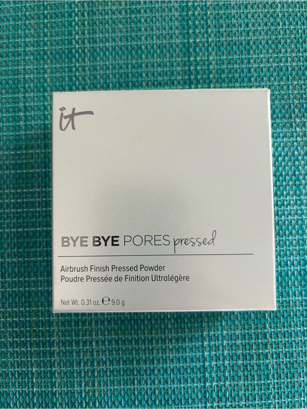 NWOT IT Cosmetics Bye Bye Pores Pressed Airbrush - in Translucent